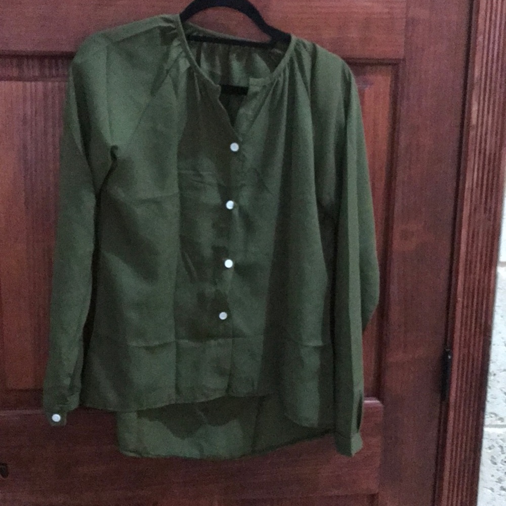 Never worn- loose v collar chiffon shirt